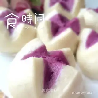 Flower buns