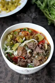 Sour beef noodles