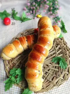 ♪ Jelly-dry caterpillar bread ♪