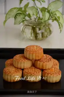 Wide mooncake strategy