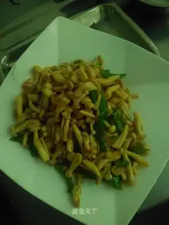Pelican mushrooms