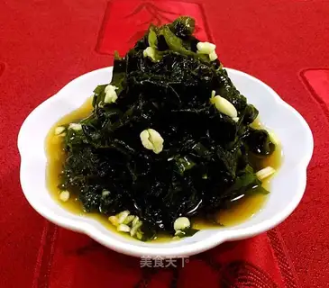 Tweedy dress with vegetables