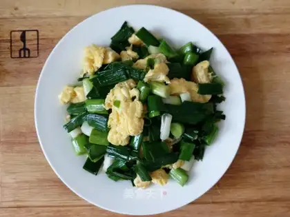 Garlic fried eggs