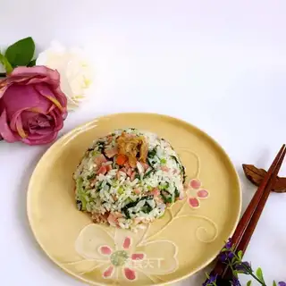 A green ham and rice