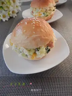 Bacon potato salad burger