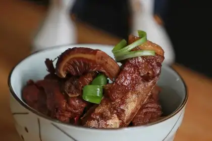Red burn ribs
