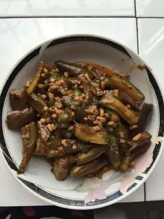 Meat sauce and eggplant