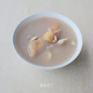Lotus pig belly soup
