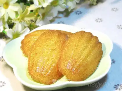 pineapple Madeleine