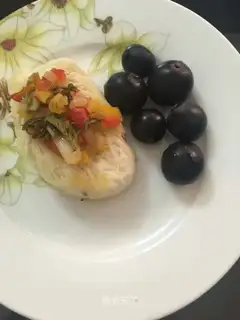 Butter buns with pickles