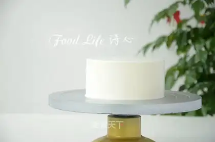 Straight corner cream cake