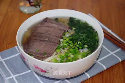 Fresh beef noodles