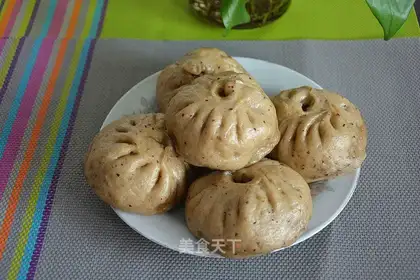 Pork radish bun