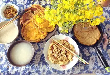 Eggs and fruit