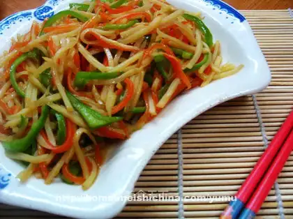 Quick stir-fry three shredded silk