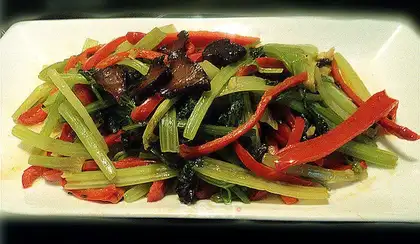stir-fried vegetables with bacon