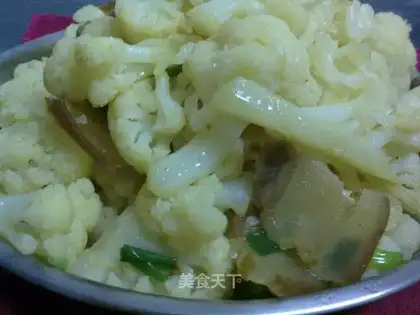 stir-fried cauliflower with bacon