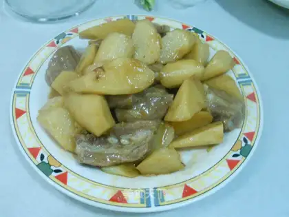 Stewed Chinese yam with pork ribs