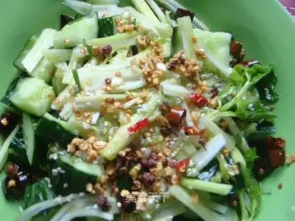 Garlic spicy cucumber