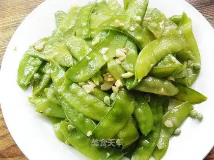 Garlic Dutch peas