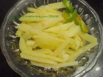 stir-fried potatoes with green pepper
