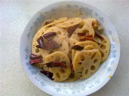 Hot and sour lotus root