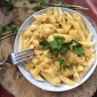 Curry pasta