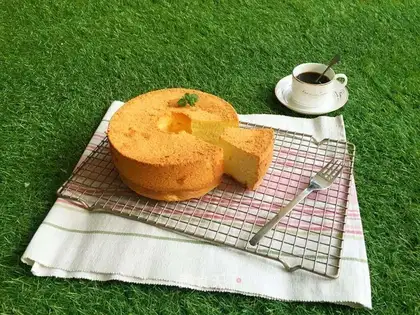 Eight-inch twilight cake