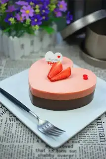 Two-colour chocolates, honey Moose