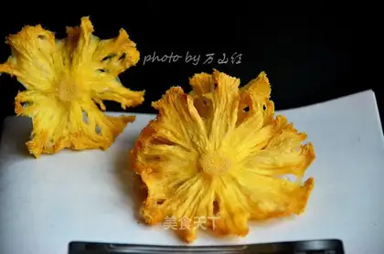 Pineapple dry mango dry