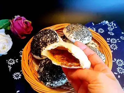 Plum gravy
