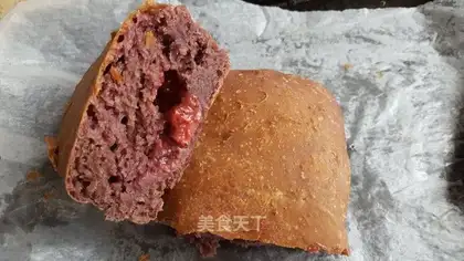 Potato jam bread