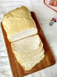 Super soft and light toast