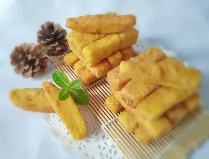 Gold fried buns