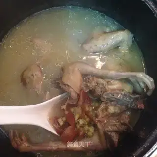 Potato green pigeon soup