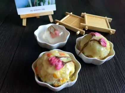 Cheese and cherry rice