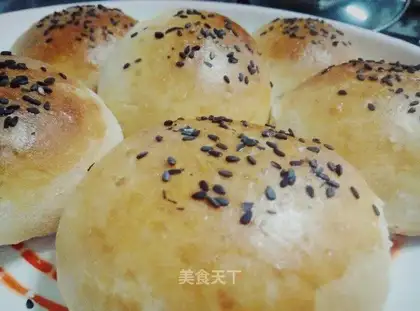 A grain of red bean pie