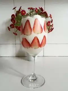 Strawberry yogurt