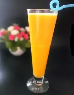 Fresh orange juice
