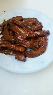 Red-flashed chicken neck