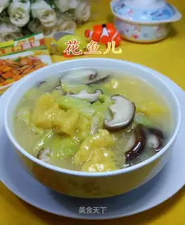 Pumps of mushroom cabbage