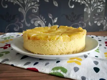 Pineapple inverted cake
