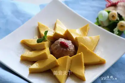 Soy milk, tofu meatballs