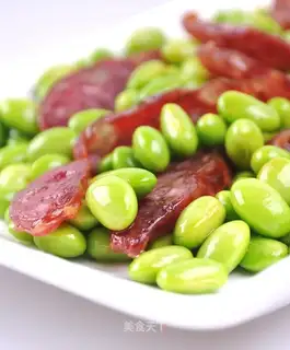 Blue bean fried sausage