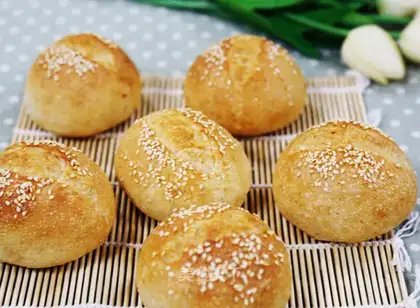 All wheat sesame sacks