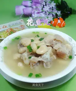White bean pig hoof soup