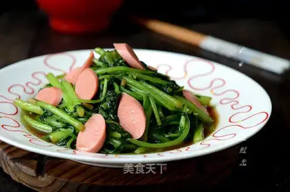Garlic paste, fried ham