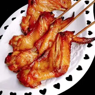 Roasted chicken wings