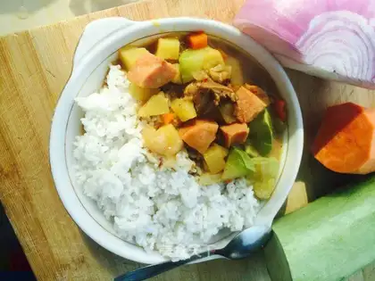 Curry-covered rice