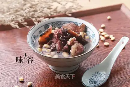Soybeans, pigbone soup